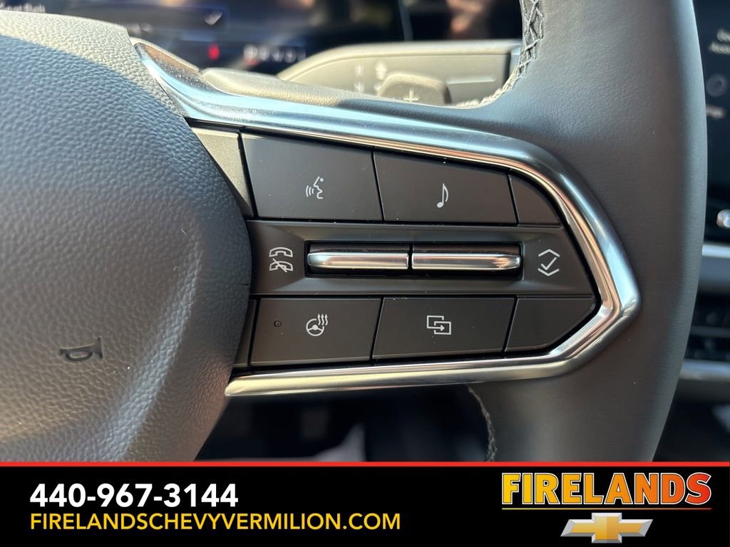 New 2026 Chevrolet Equinox LT w/ Convenience Package II FWD image 2