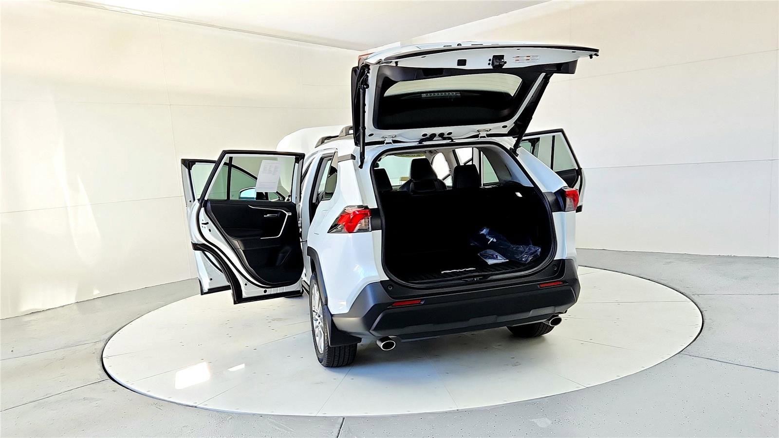 Certified 2023 Toyota RAV4 XLE Premium image 7