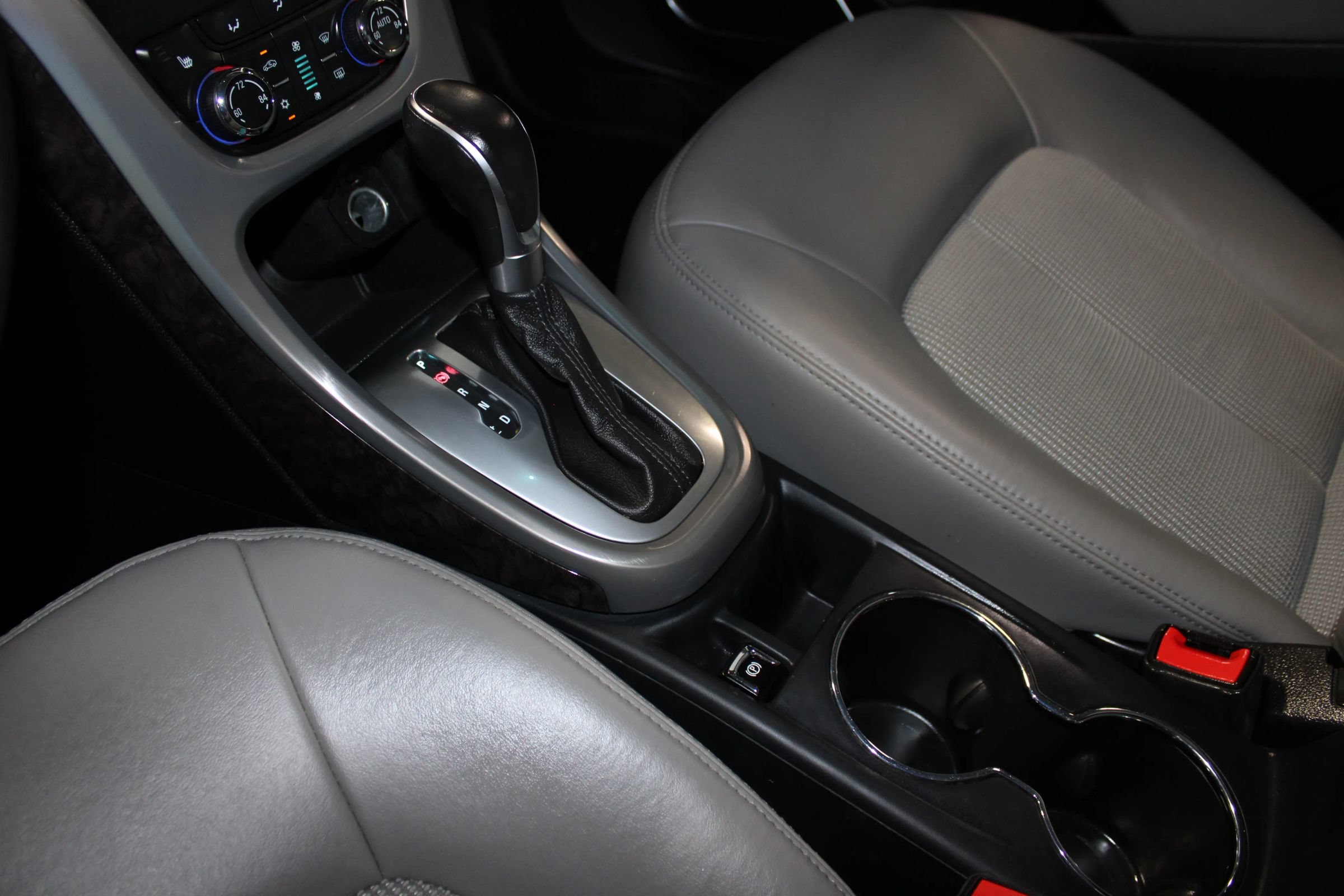 Used 2015 Buick Verano w/ Comfort Package FWD image 18