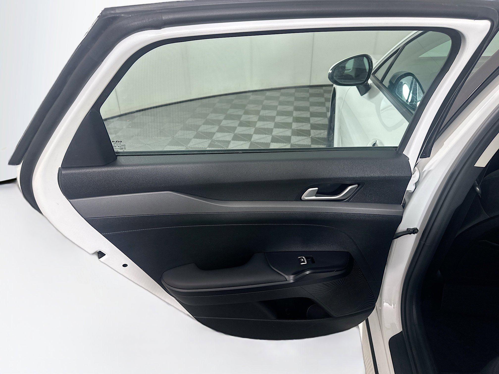 Used 2025 Kia K5 LXS image 25