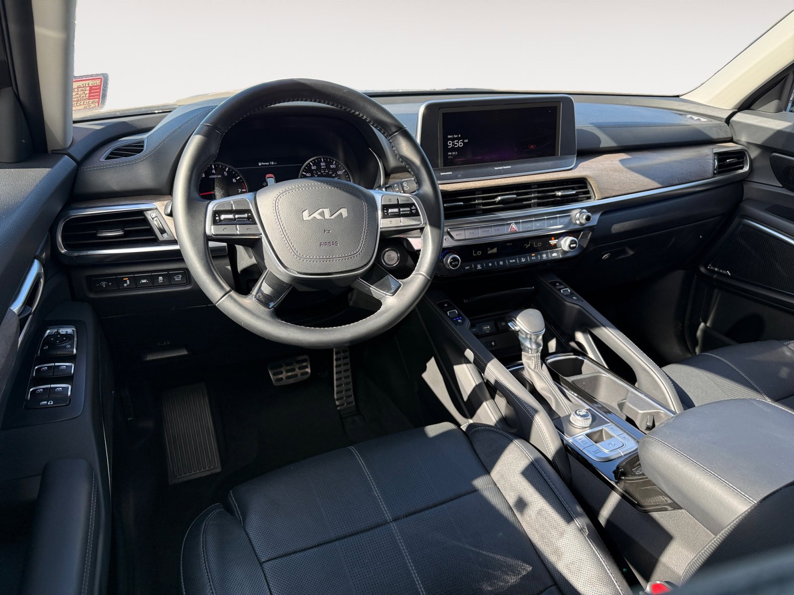 Certified 2022 Kia Telluride SX w/ Towing Package image 15