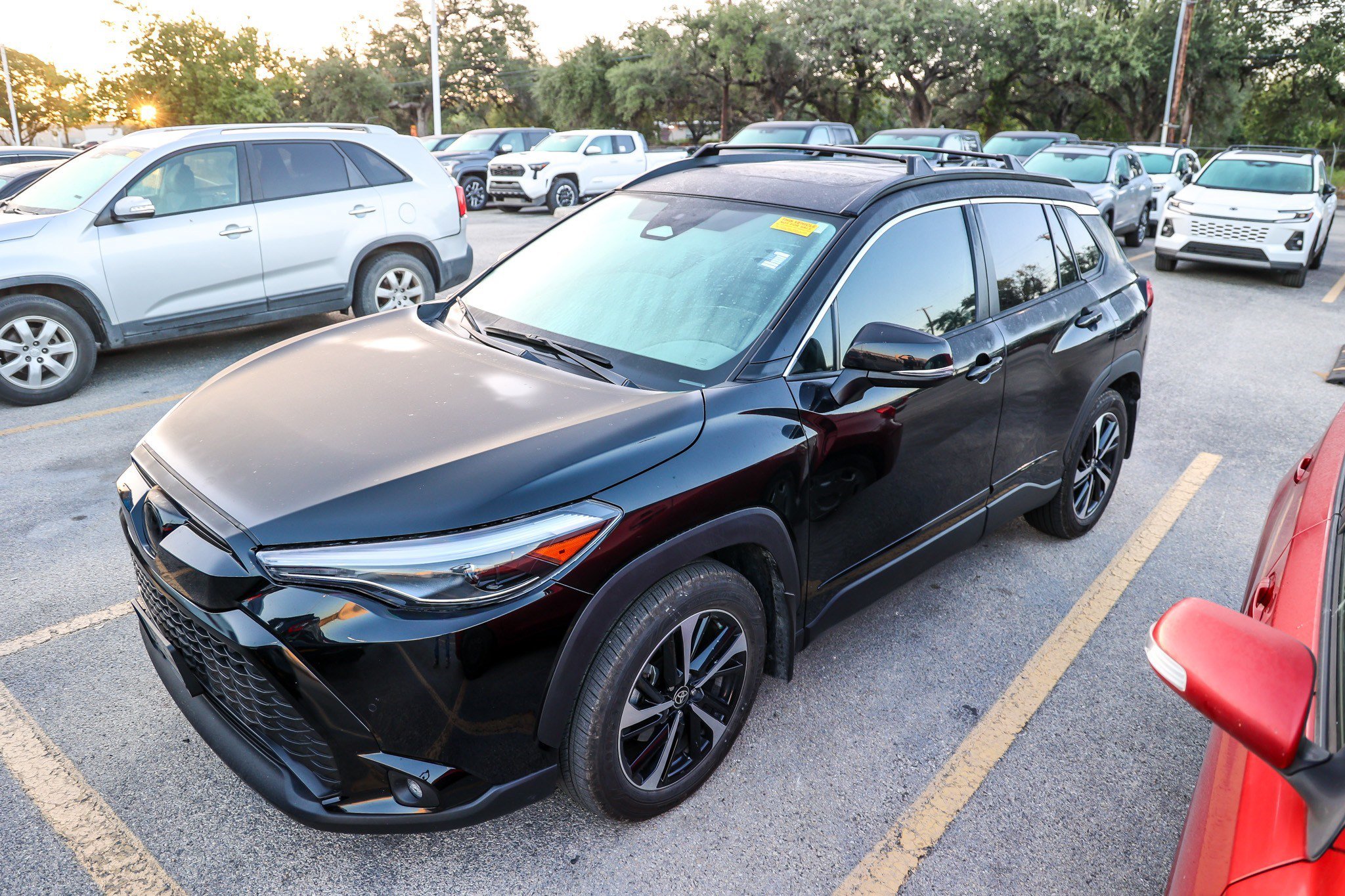 Certified 2025 Toyota Corolla Cross AWD Hybrid w/ Convenience Package image 3