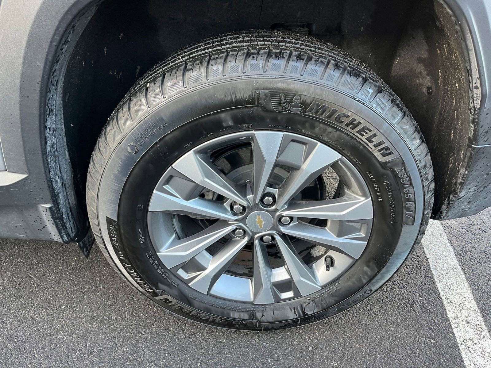 Used 2025 Chevrolet Equinox LT image 28