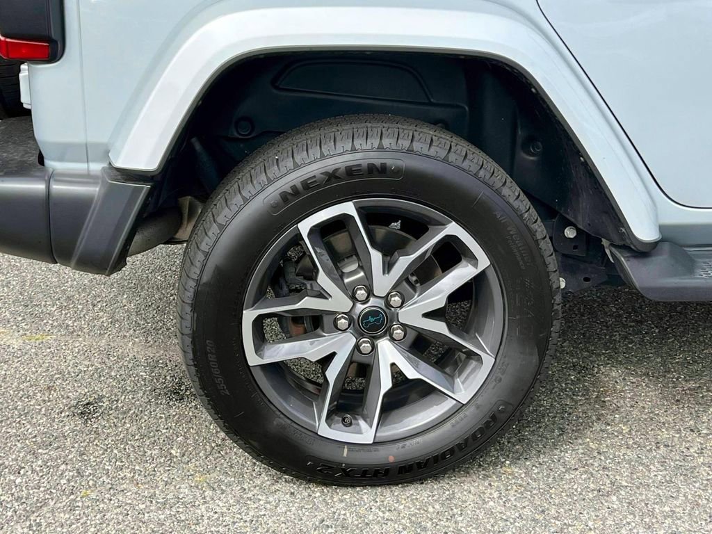 Certified 2022 Jeep Wrangler Unlimited Sahara w/ Cold Weather Group image 9