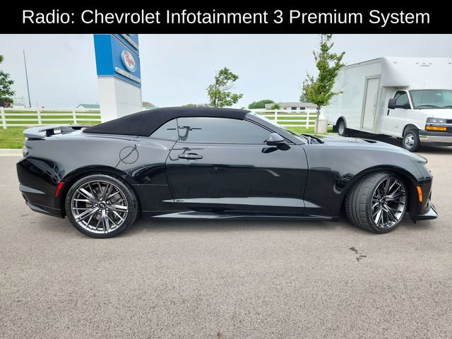 Used 2022 Chevrolet Camaro ZL1 RWD image 11