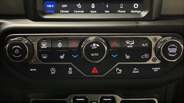 Used 2023 Jeep Gladiator Overland AWD/4WD image 17