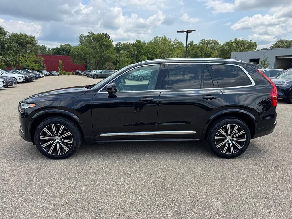 Certified 2023 Volvo XC90 B6 Plus w/ Protection Package AWD/4WD image 2