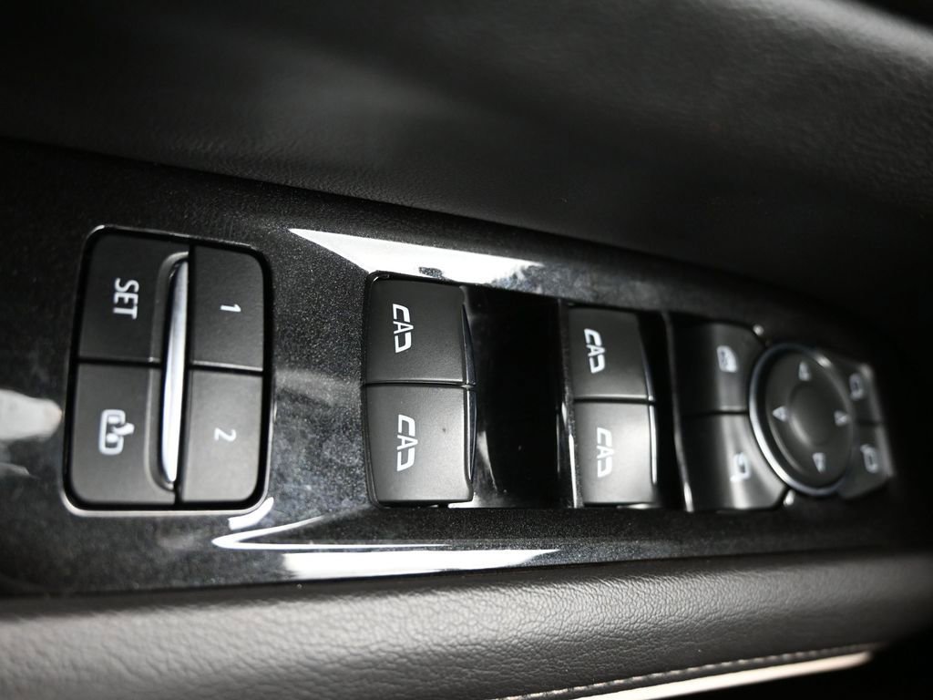Used 2022 Cadillac Escalade Sport w/ Touring Package AWD/4WD image 35