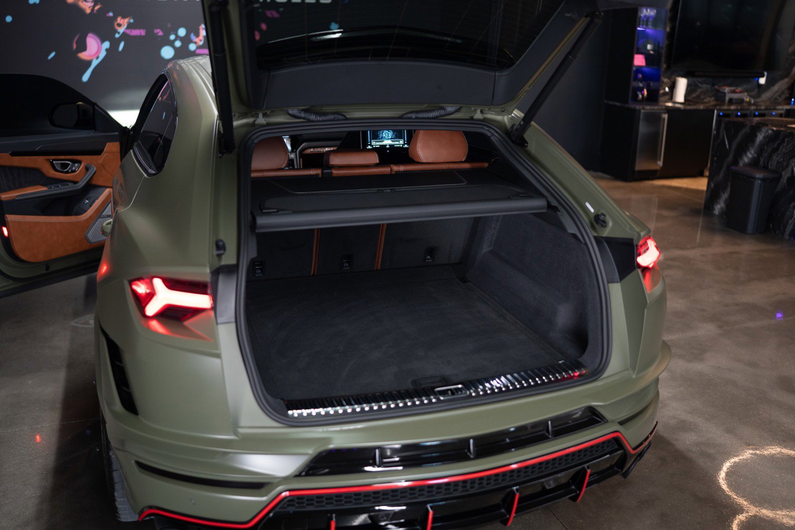 Used 2023 Lamborghini Urus S image 31