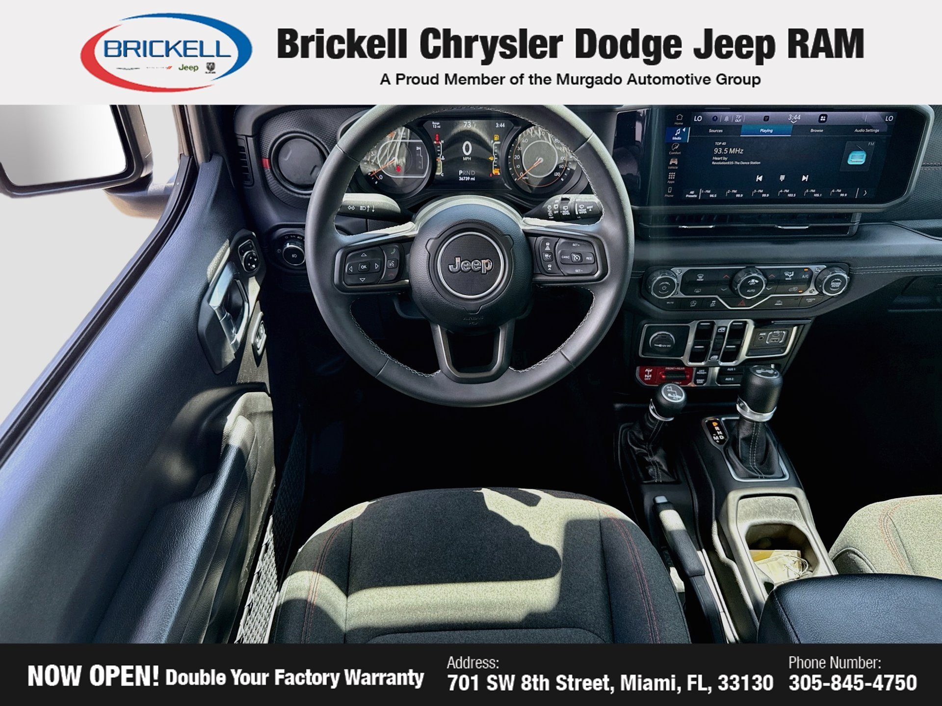 Used 2025 Jeep Wrangler Unlimited Rubicon AWD/4WD image 17