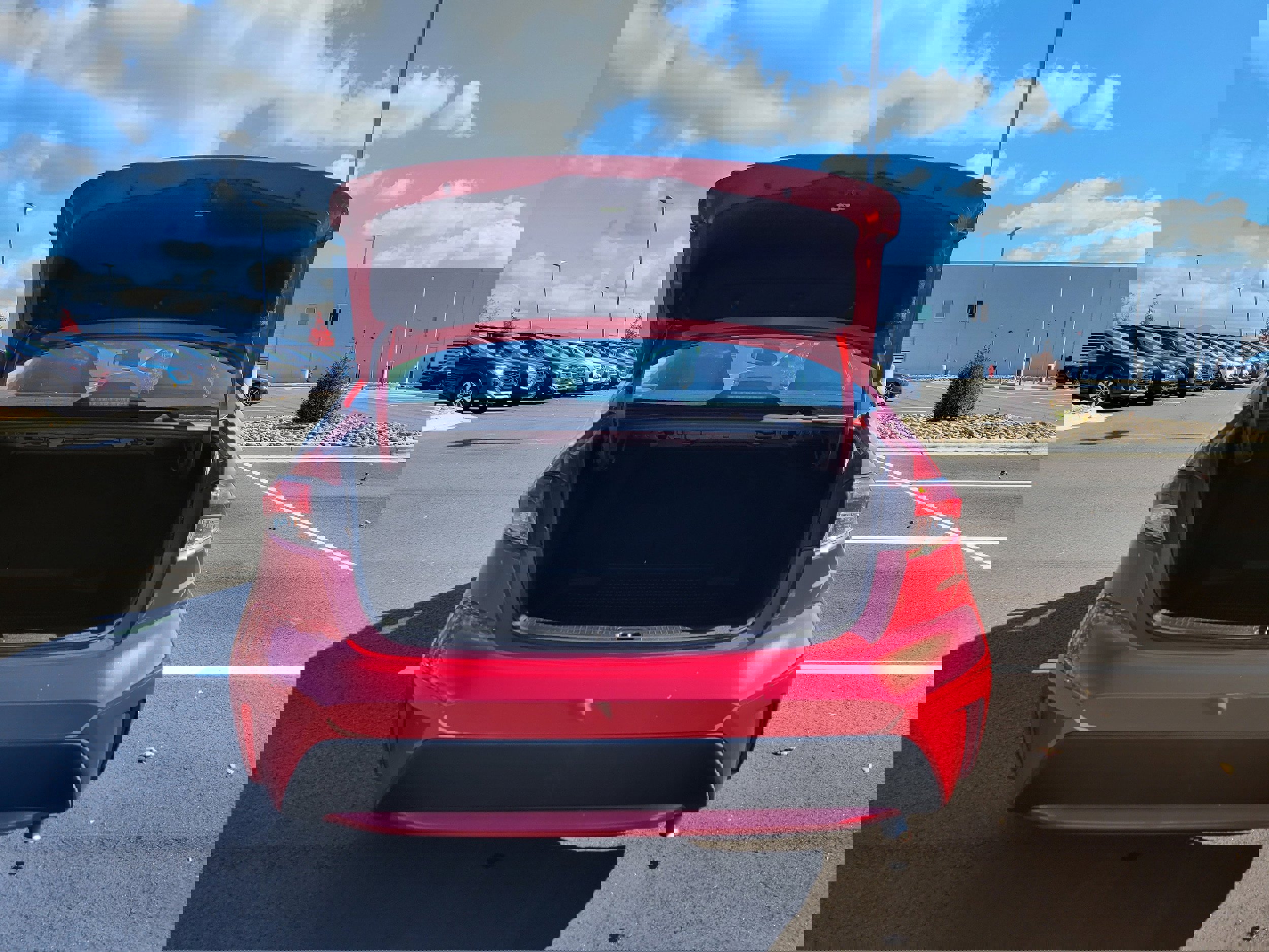 Used 2020 Toyota Corolla LE image 11