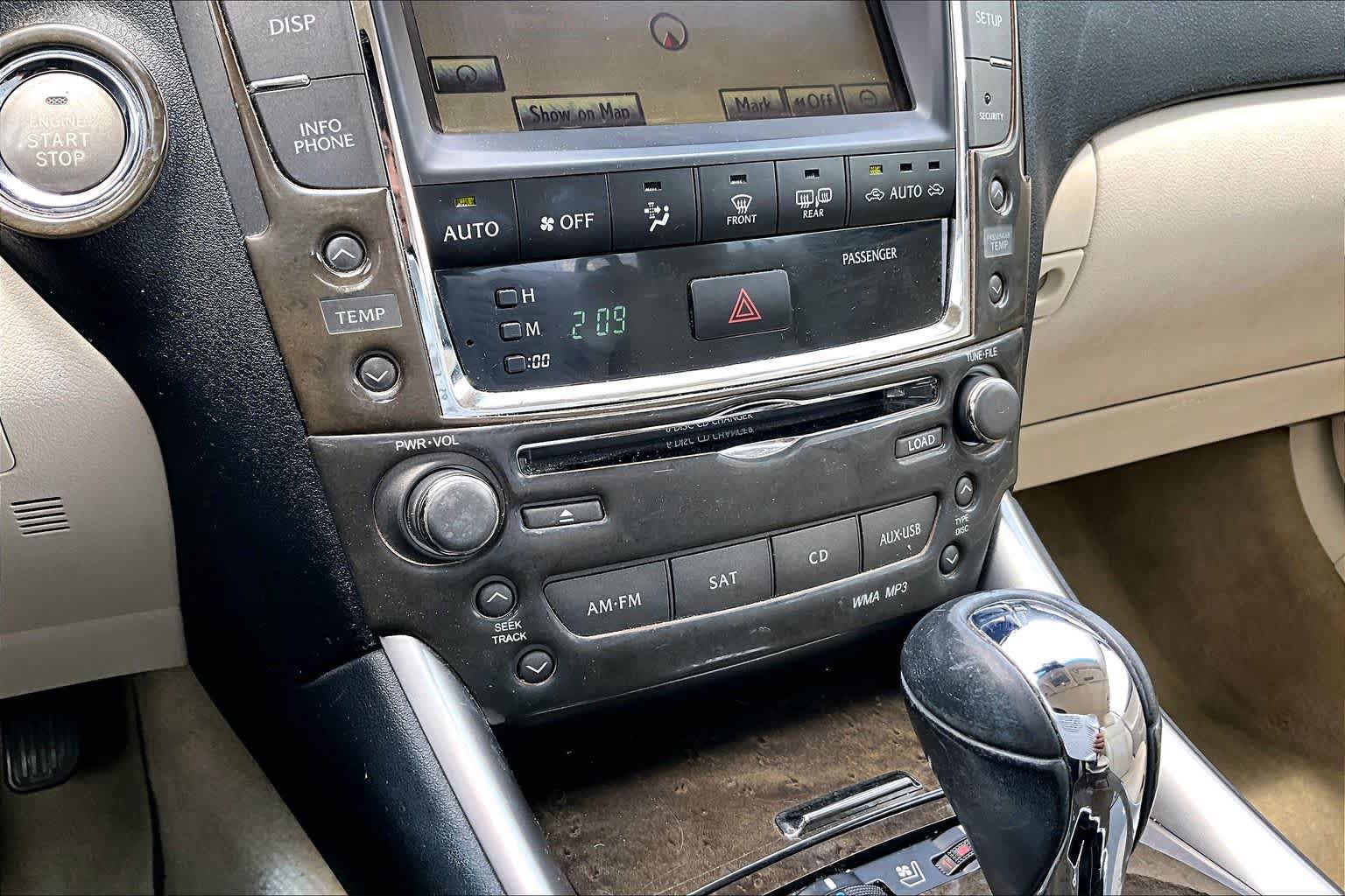 Used 2010 Lexus IS 350C RWD image 32