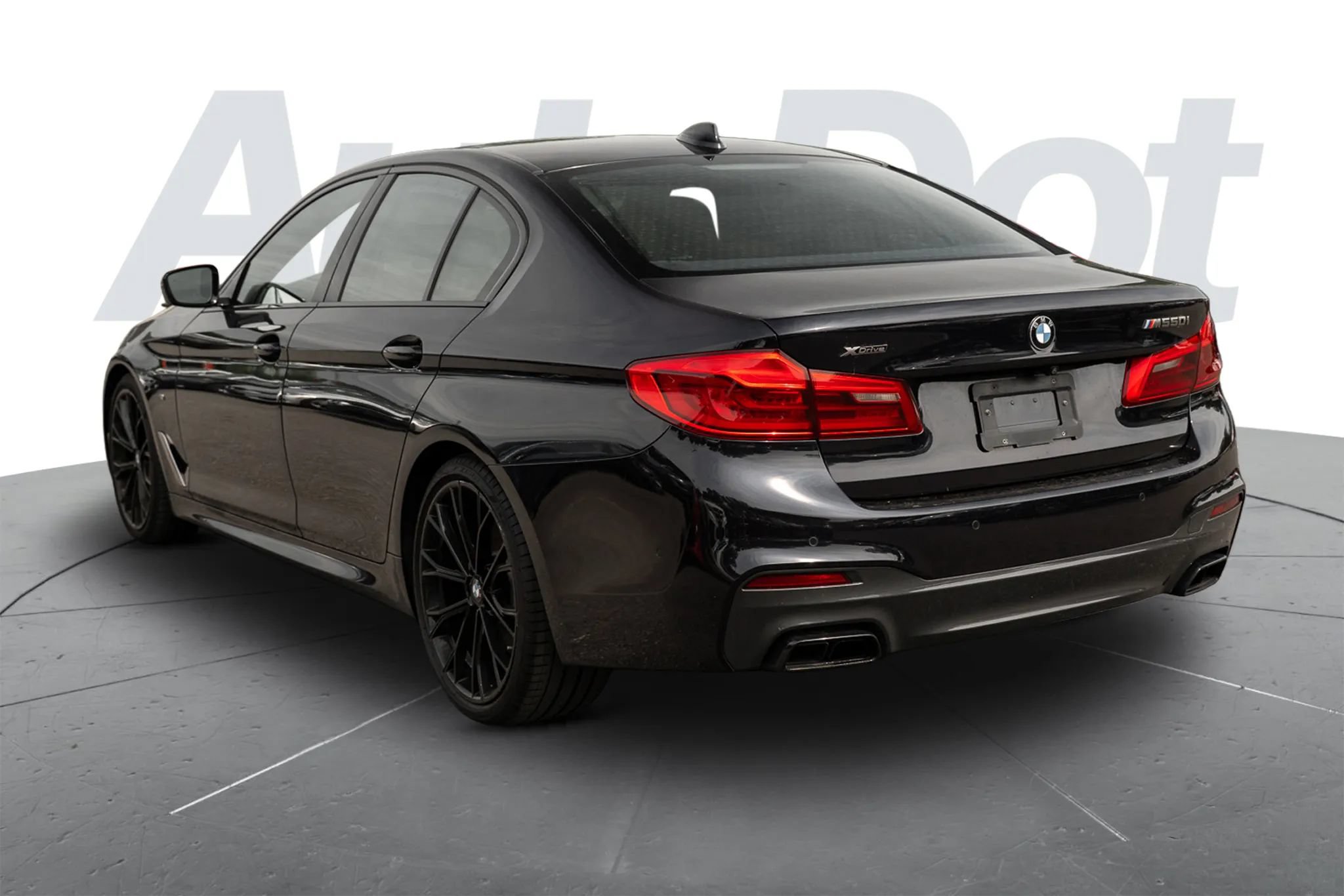 Used 2019 BMW M550i xDrive w/ Premium Package AWD/4WD image 4