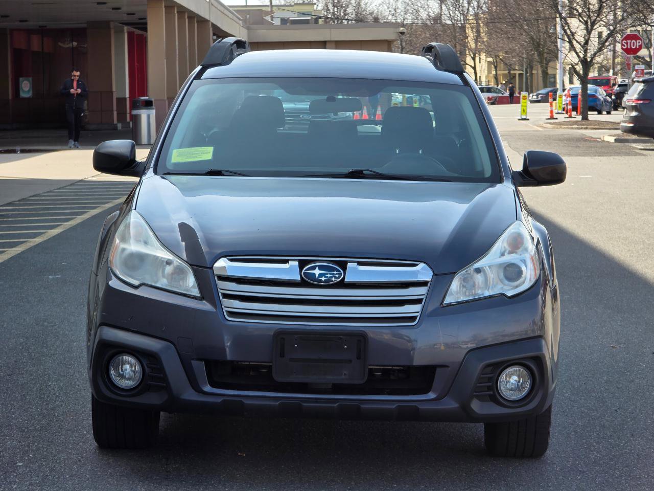 Used 2014 Subaru Outback 2.5i w/ Alloy Wheel Package image 2