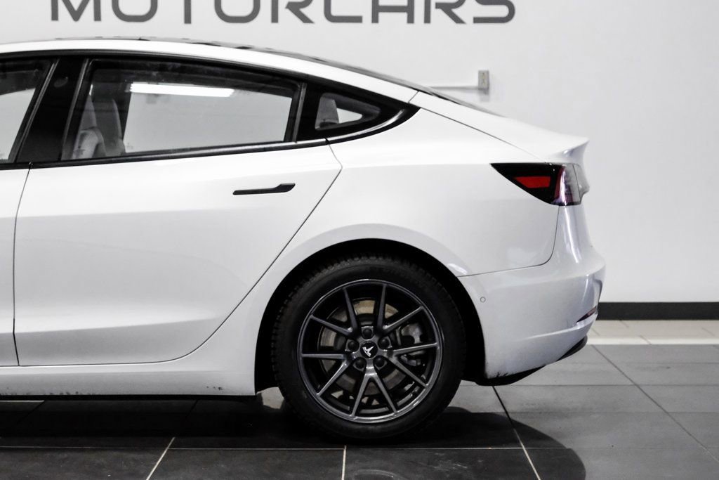Used 2021 Tesla Model 3 Standard Range Plus image 15