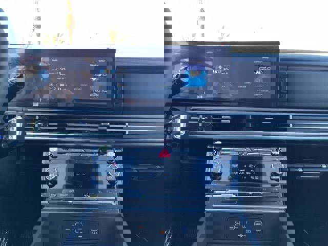 New 2026 Hyundai Santa Fe SE image 11