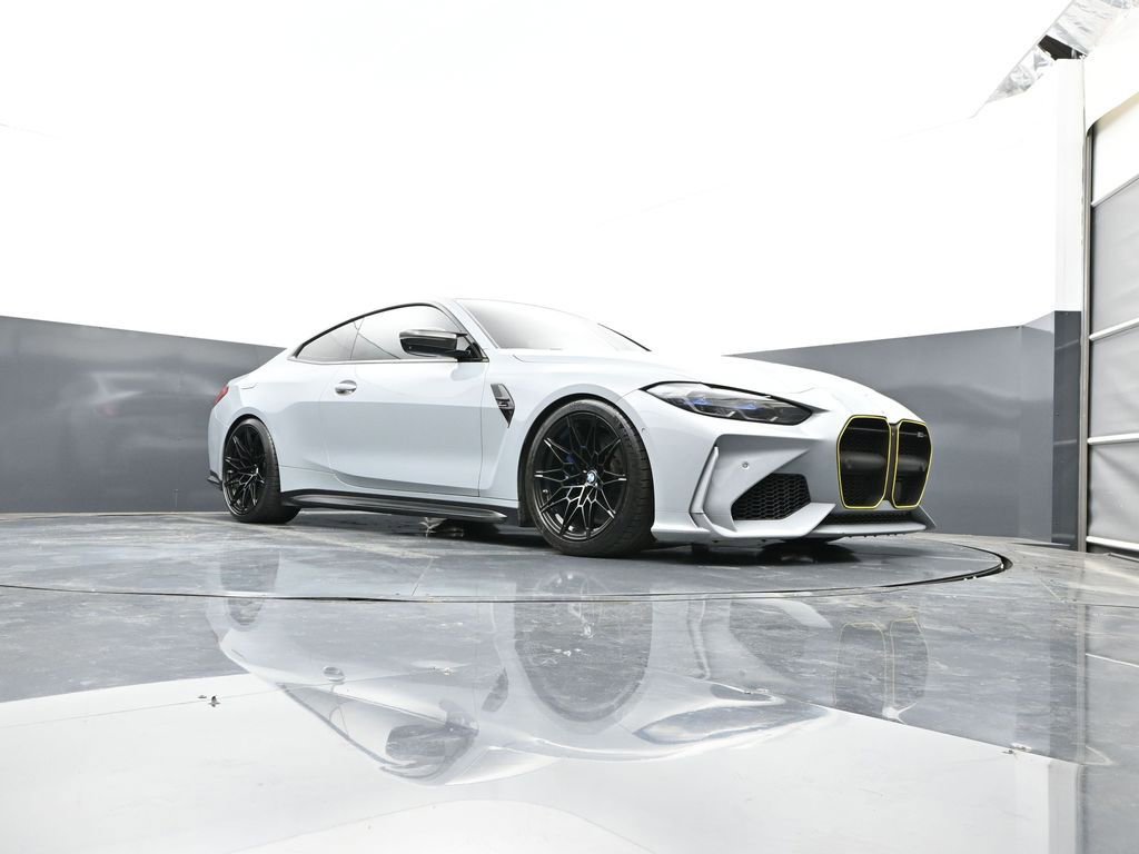 Used 2021 BMW M4 Competition w/ M Carbon Exterior Package RWD image 29