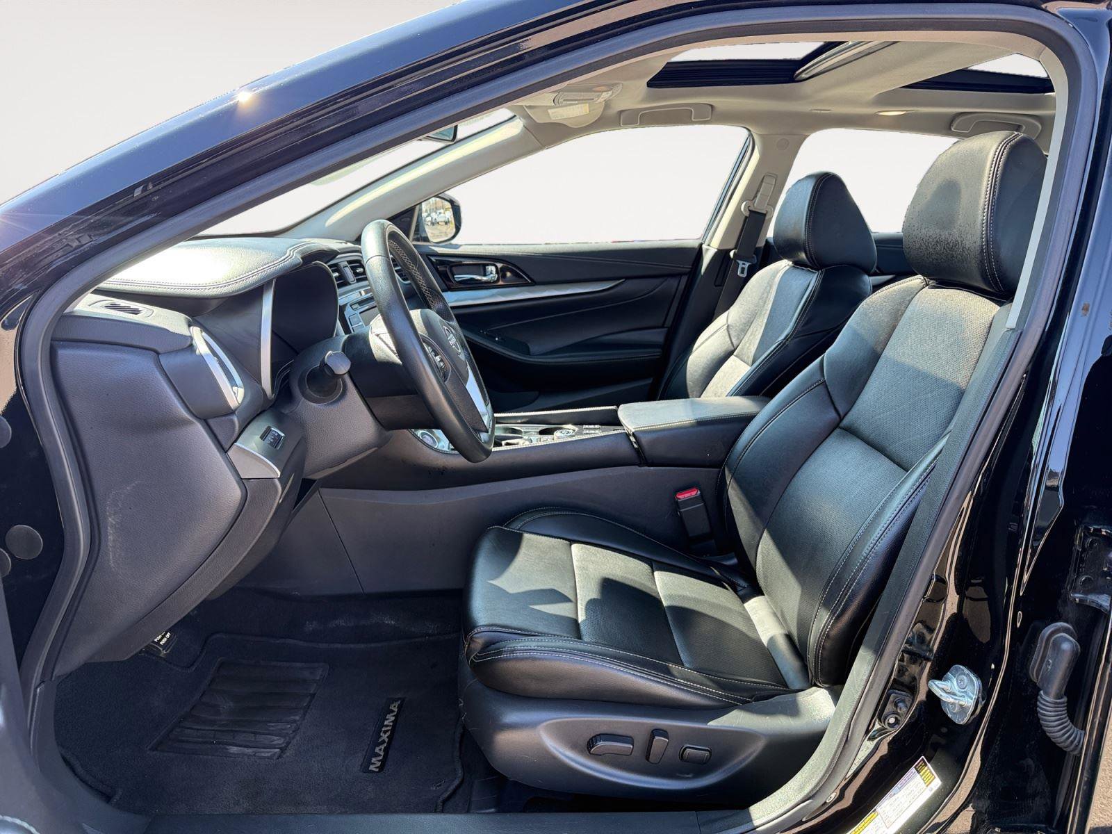 Used 2023 Nissan Maxima SL image 10
