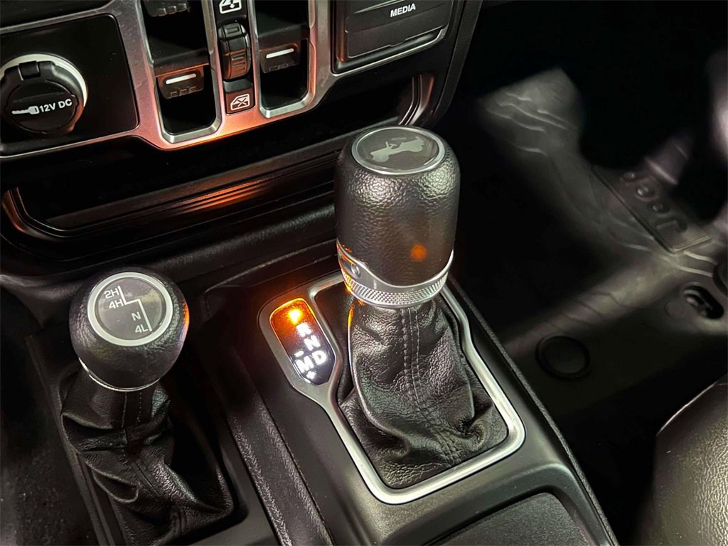 Used 2023 Jeep Wrangler Sport S image 31