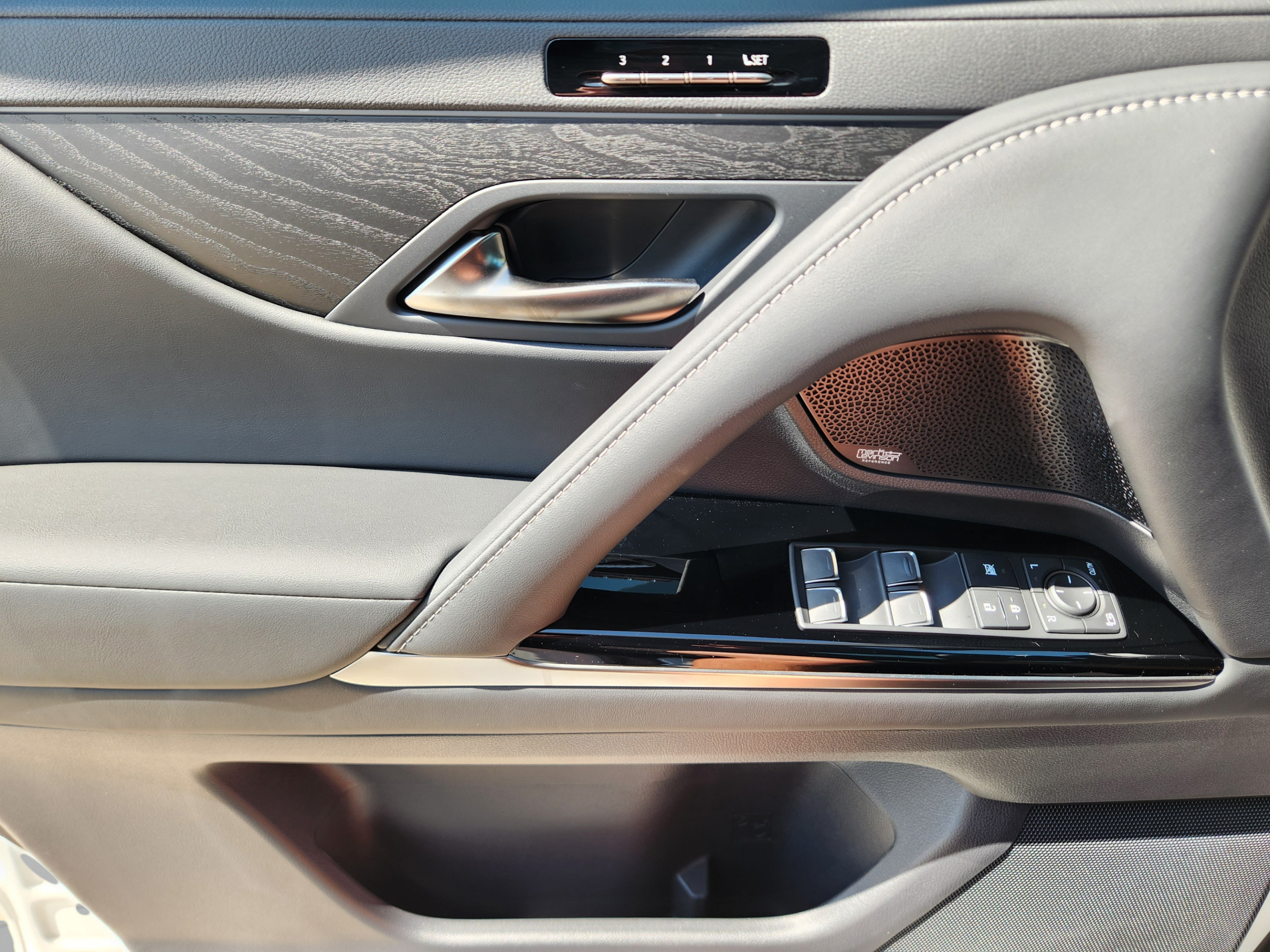 New 2026 Lexus LX 700h Luxury w/ Appearance Package AWD/4WD image 18