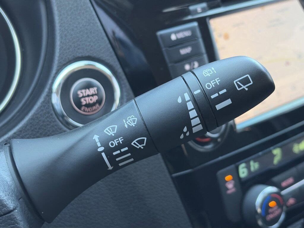 Used 2022 Nissan Rogue Sport SL image 21