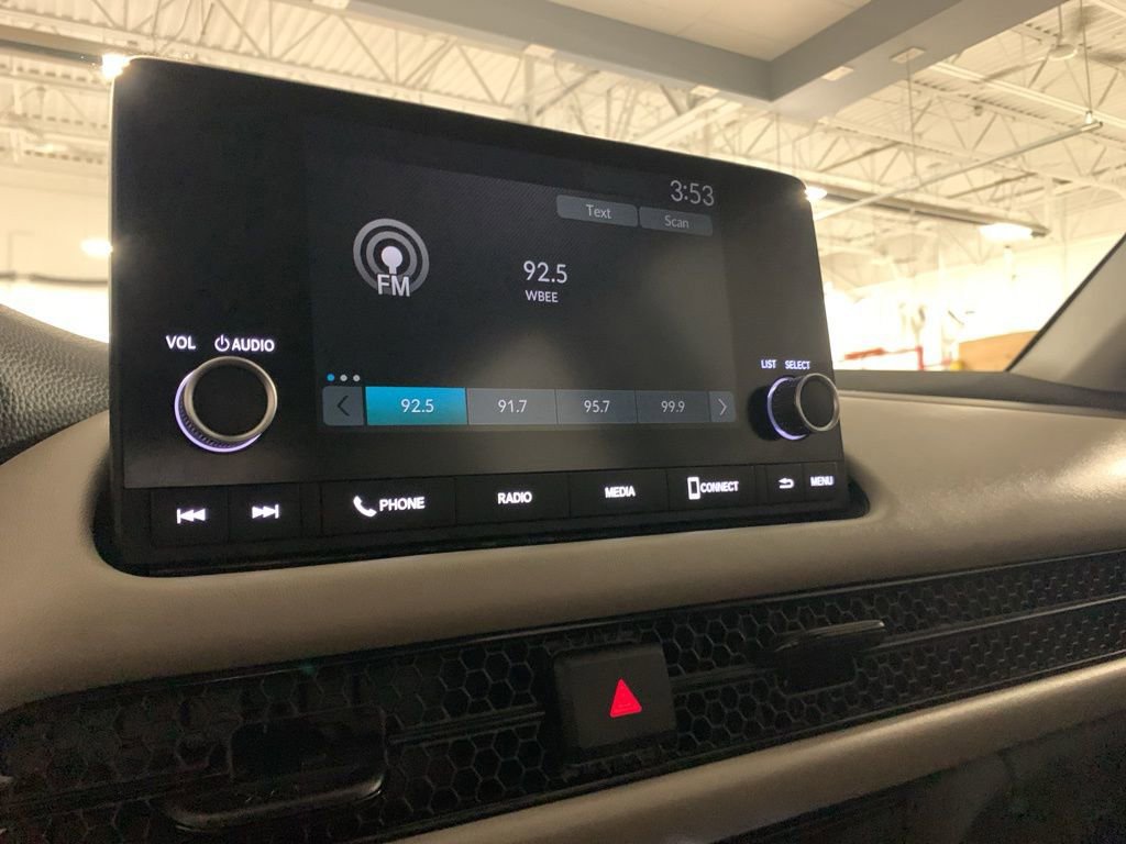 Used 2023 Honda HR-V LX image 17