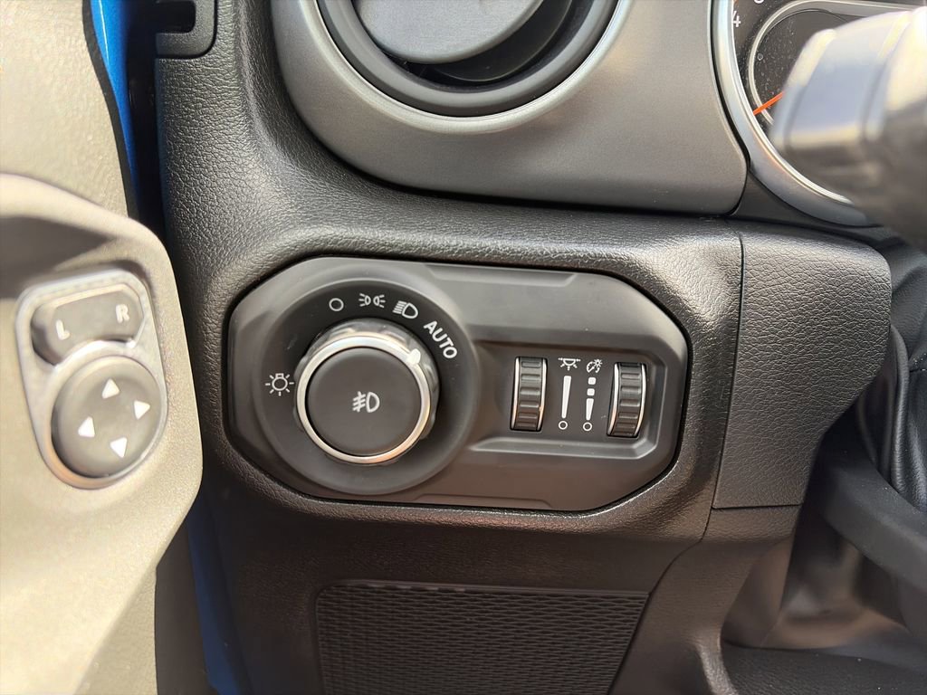 Used 2022 Jeep Wrangler Unlimited Sport AWD/4WD image 20