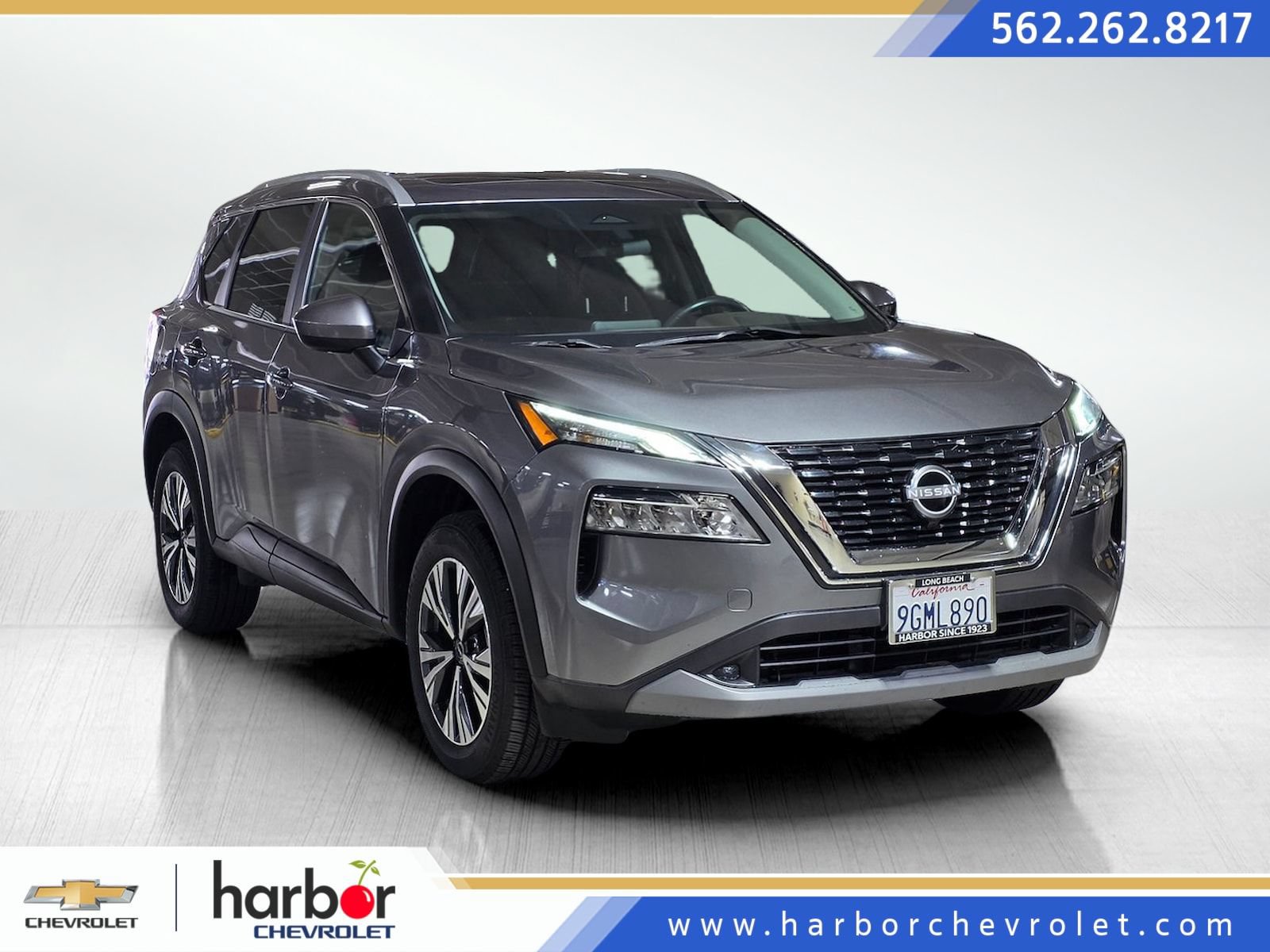 Used 2023 Nissan Rogue SV w/ SV Premium B Package AWD/4WD image 1