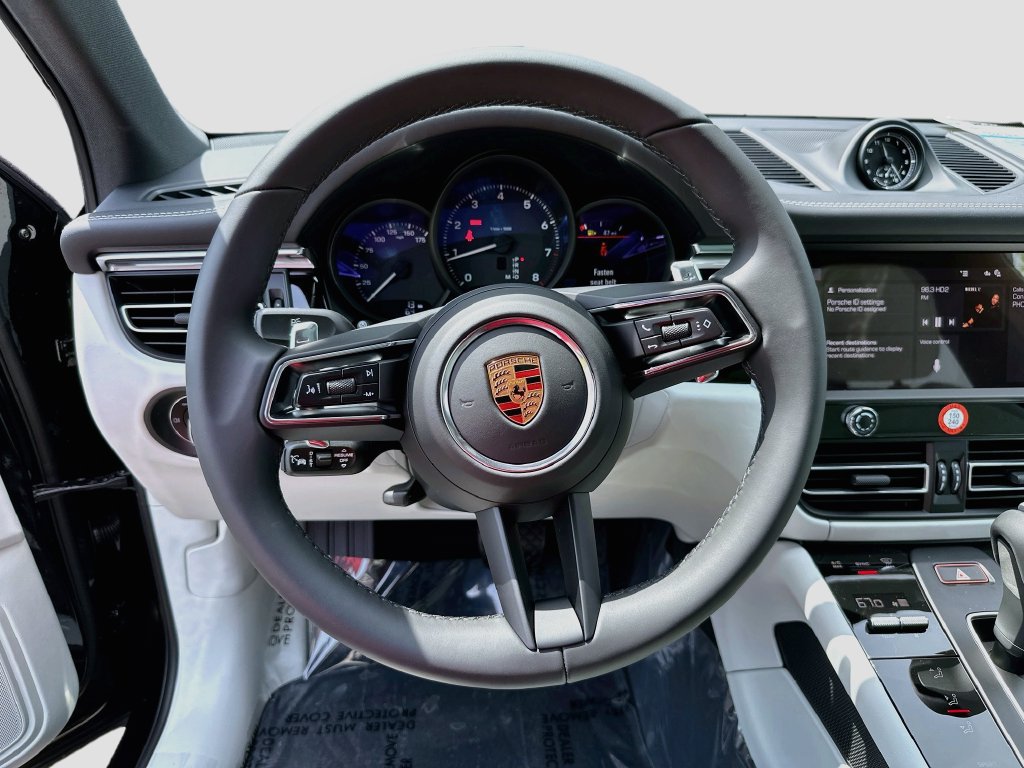 New 2026 Porsche Macan AWD/4WD image 11