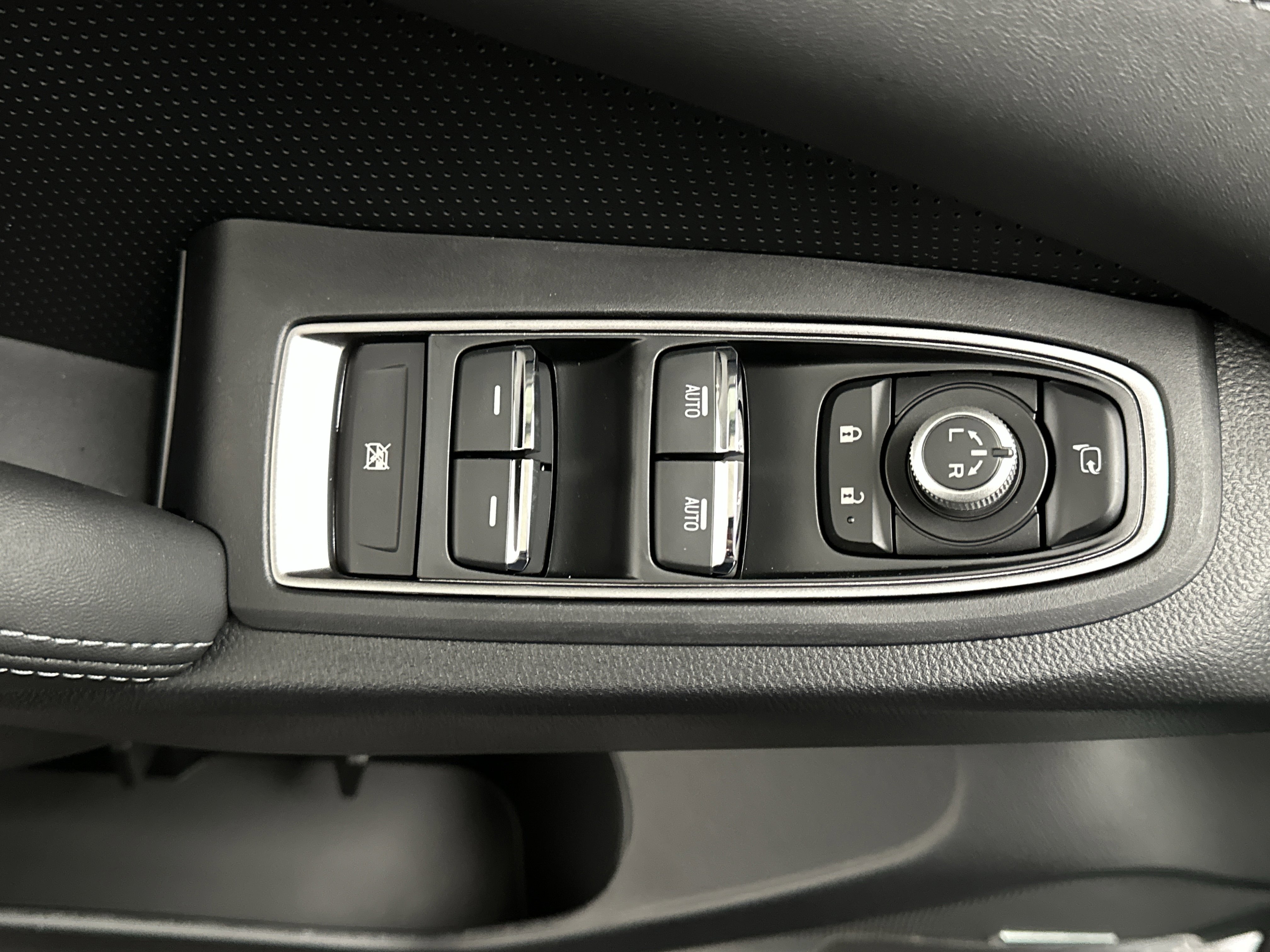 New 2025 Subaru Ascent Limited w/ Popular Package #2 image 20