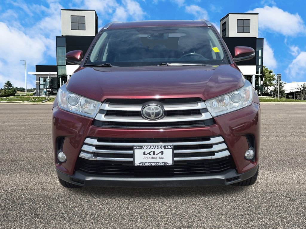 Used 2018 Toyota Highlander XLE image 4