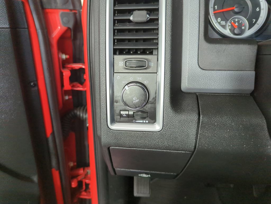 Used 2014 RAM 1500 Big Horn image 20