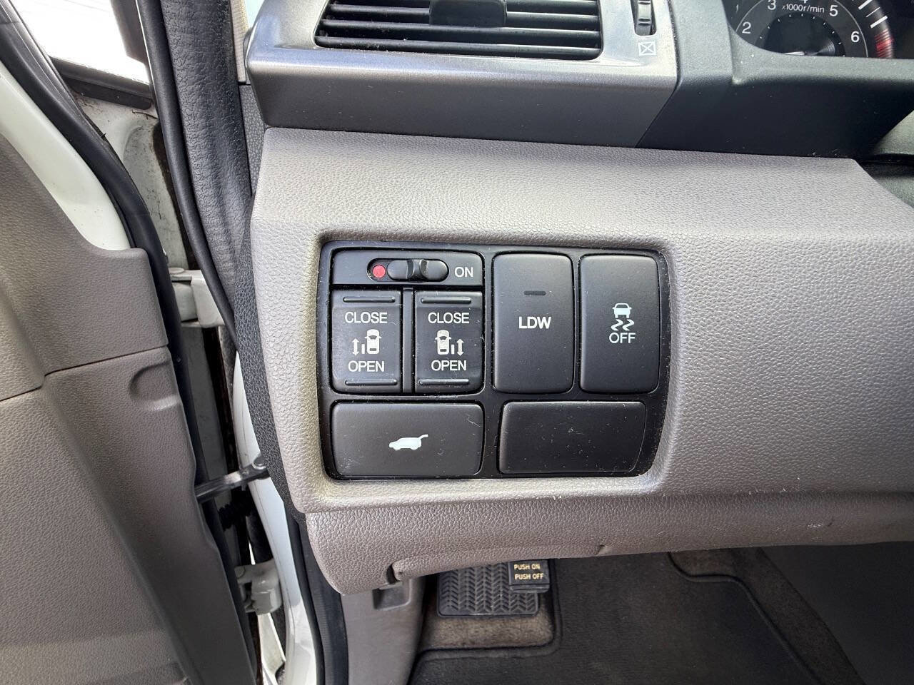 Used 2014 Honda Odyssey EX-L image 17
