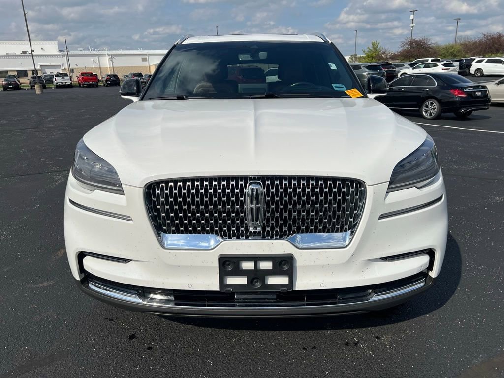 Used 2023 Lincoln Aviator Reserve w/ Equipment Group 201A image 6