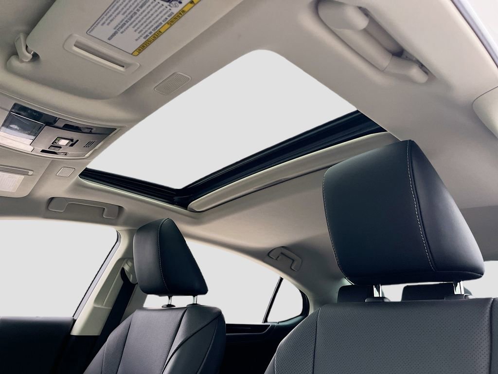 Used 2023 Lexus ES 350 w/ Accessory Package (Z2) image 20