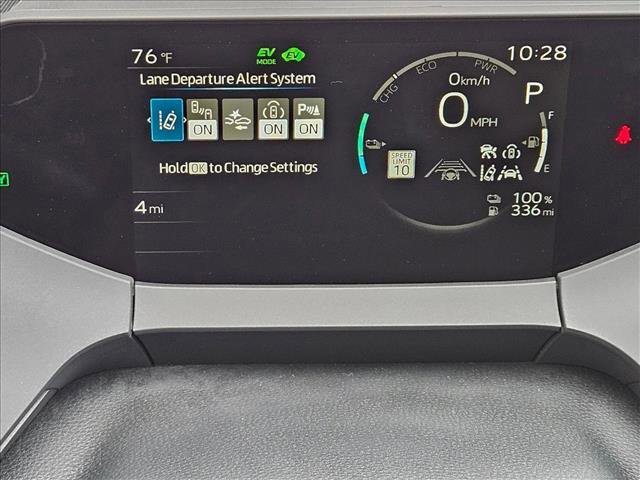 New 2026 Toyota Prius Plug-In Hybrid FWD image 9