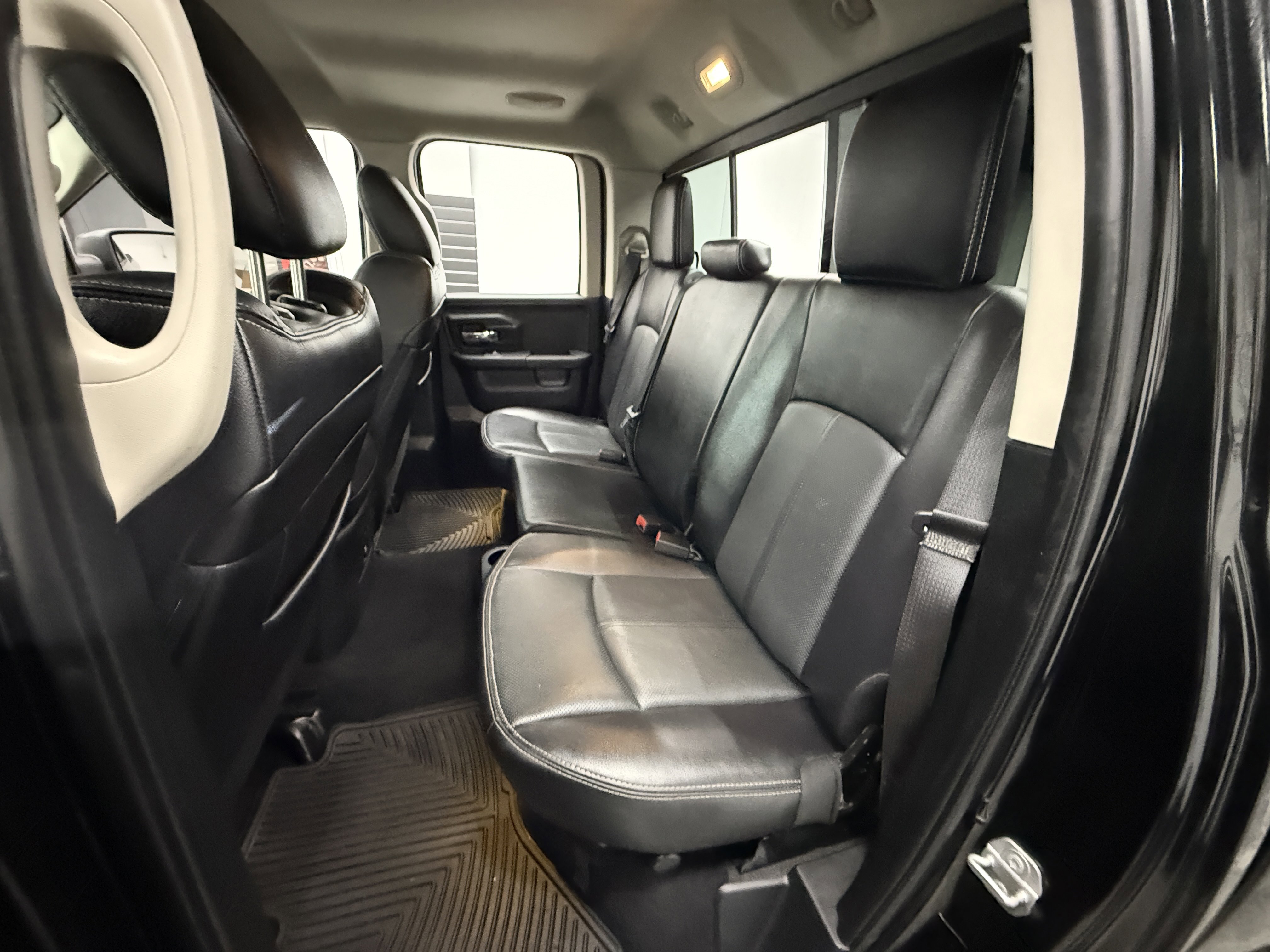 Used 2018 RAM 1500 Sport w/ Sport Premium Group image 22