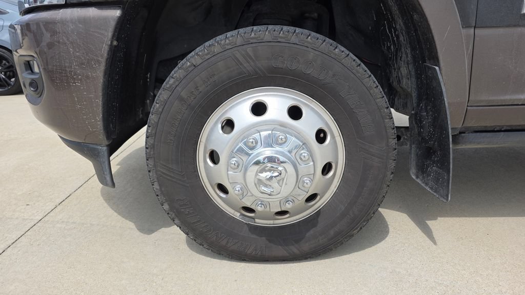 Used 2021 RAM 3500 Limited AWD/4WD image 11