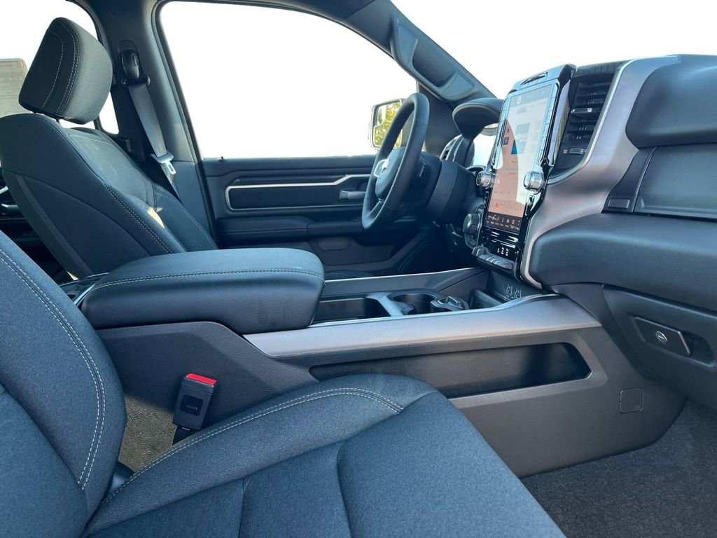 New 2026 RAM 1500 4x4 Crew Cab image 24