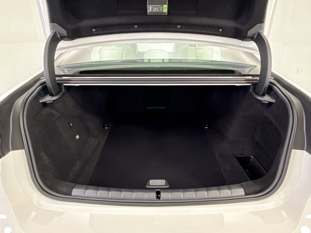 New 2026 BMW i7 xDrive60 AWD/4WD image 27
