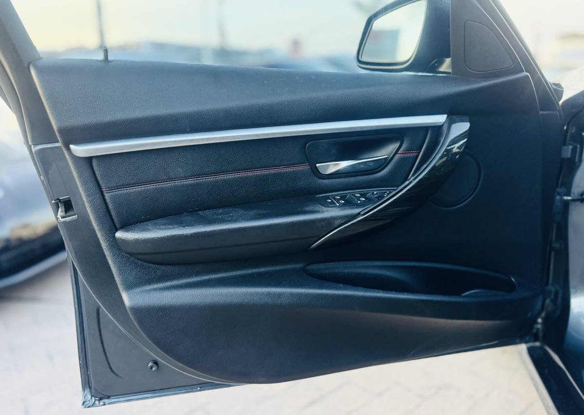 Used 2016 BMW 328i Sedan image 16