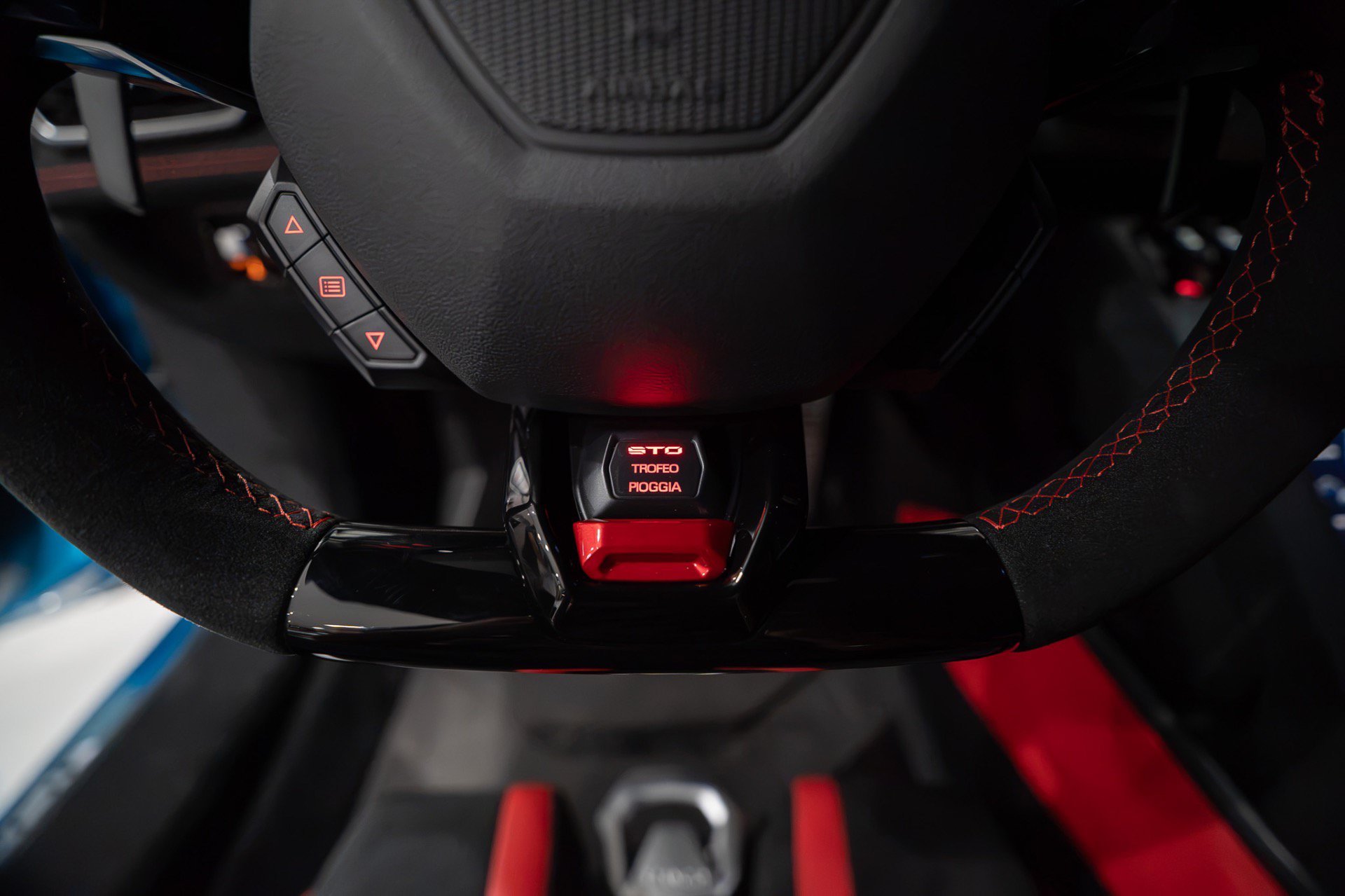 Used 2023 Lamborghini Huracan STO RWD image 15
