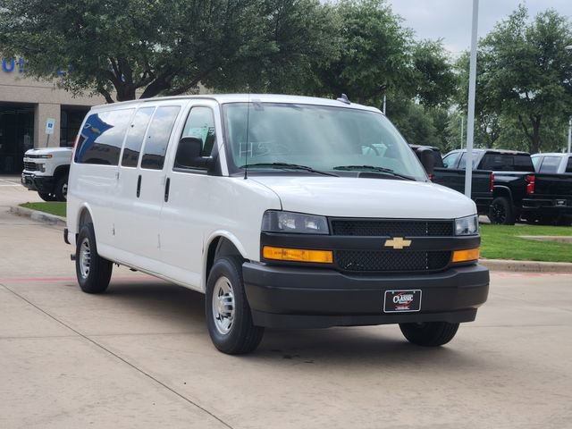 New 2026 Chevrolet Express 3500 LS RWD image 2