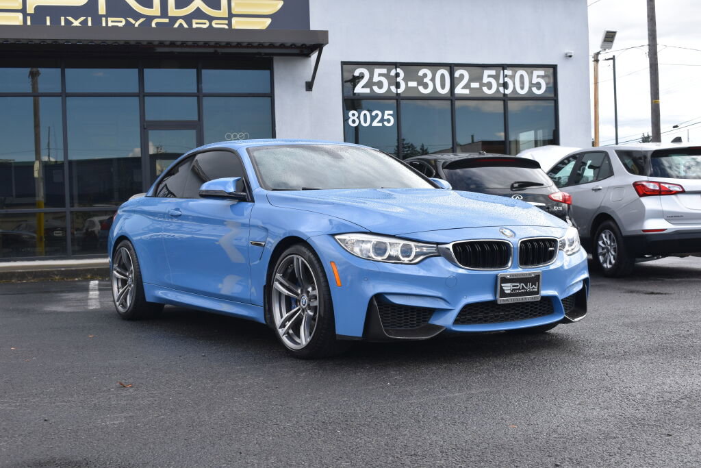 Used 2015 BMW M4 Convertible image 3