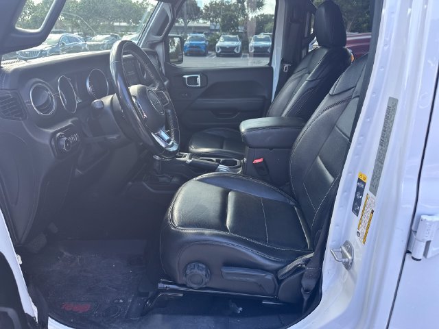 Used 2020 Jeep Wrangler Unlimited Sahara AWD/4WD image 9