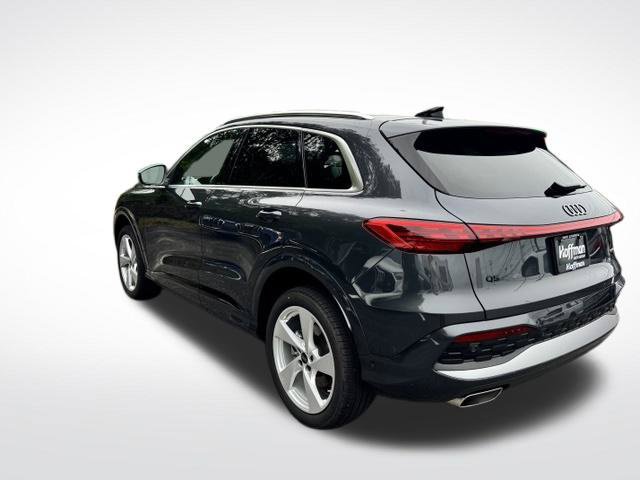 Certified 2025 Audi Q5 Premium Plus AWD/4WD image 7