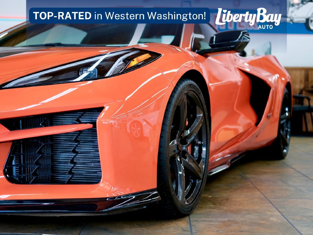Used 2025 Chevrolet Corvette E-Ray w/ Stealth Interior Trim Package AWD/4WD image 5