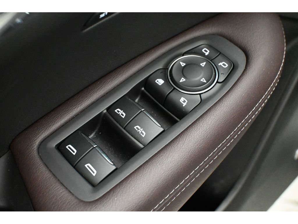Used 2024 Cadillac XT6 Premium Luxury w/ Technology Package AWD/4WD image 38