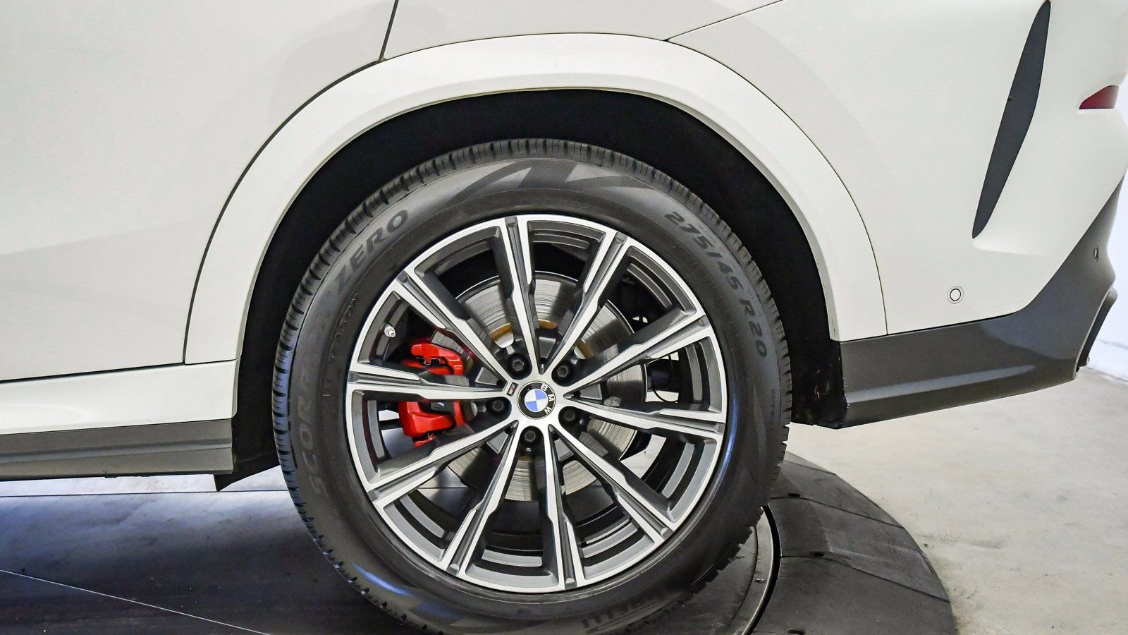 Certified 2023 BMW X6 xDrive40i w/ M Sport Package image 11