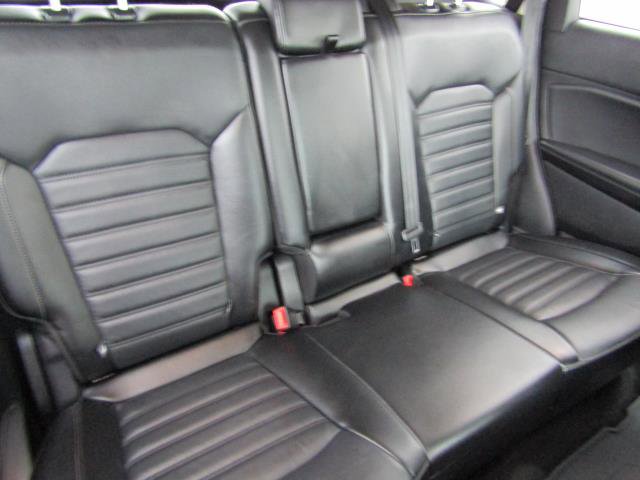 Used 2015 Ford Edge SEL w/ Equipment Group 201A AWD/4WD image 10